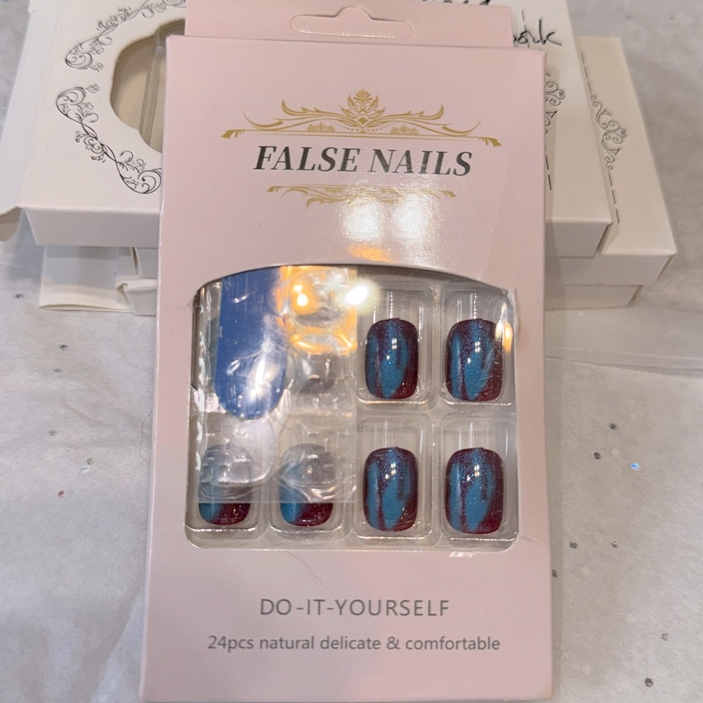 * 24 piece..press on nails FREE SHIPPING!!!